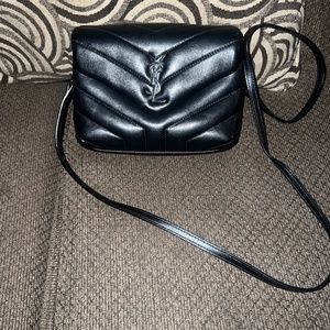 SAINT LAURENT LOULOU TOY BAG YSL MONOGRAM  "Y" MATELASSE LEATHER - BLACK